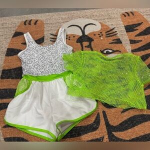 Weissman White and Green Performance Attire